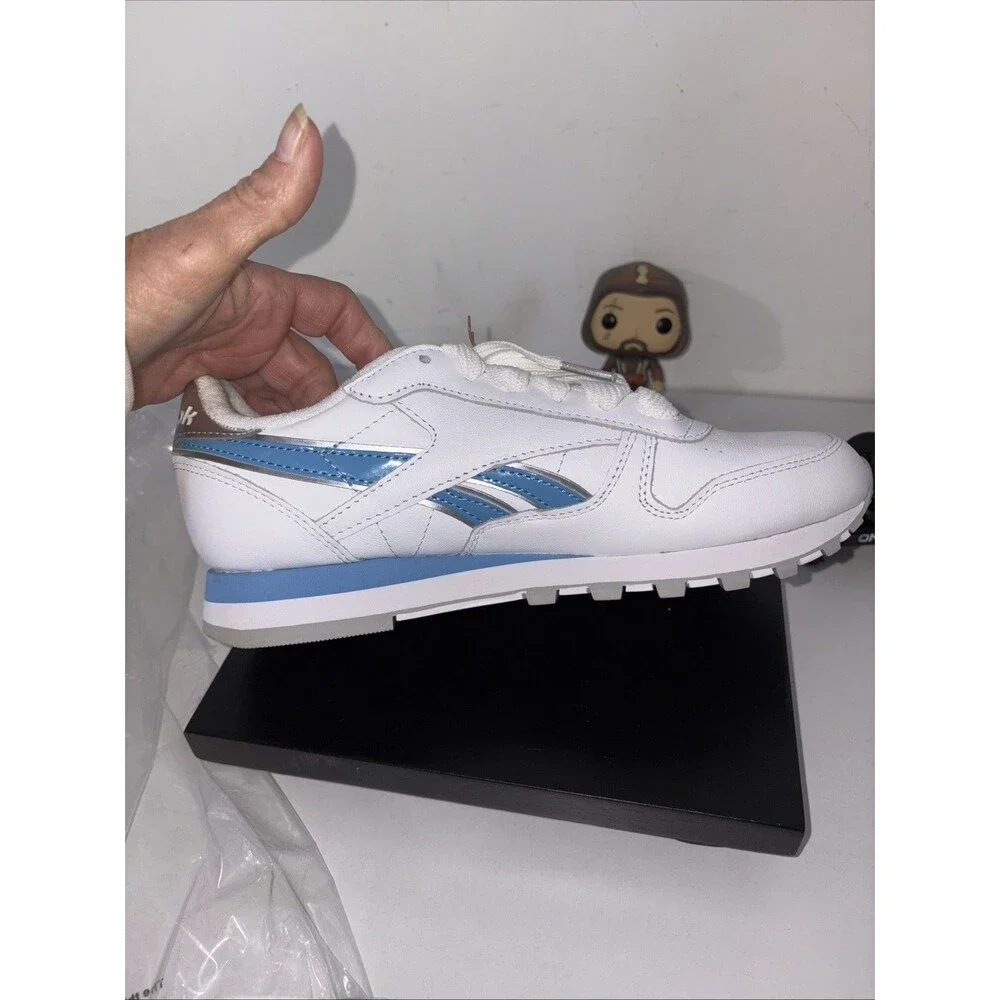 Ladies Reebok Classic 7.5 Unapologetically Angel Revolve‎ New